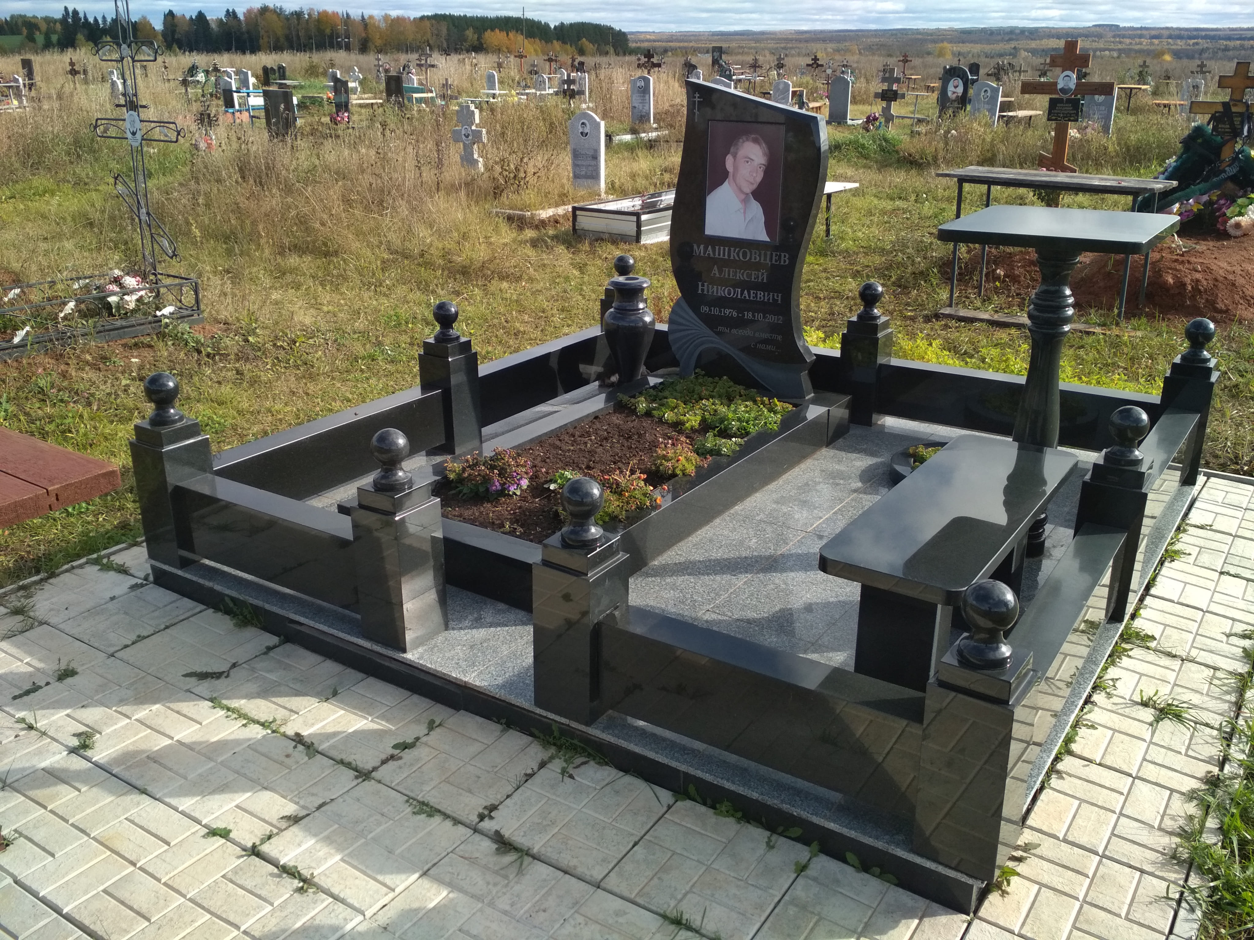 Изготовление памятников в Твери